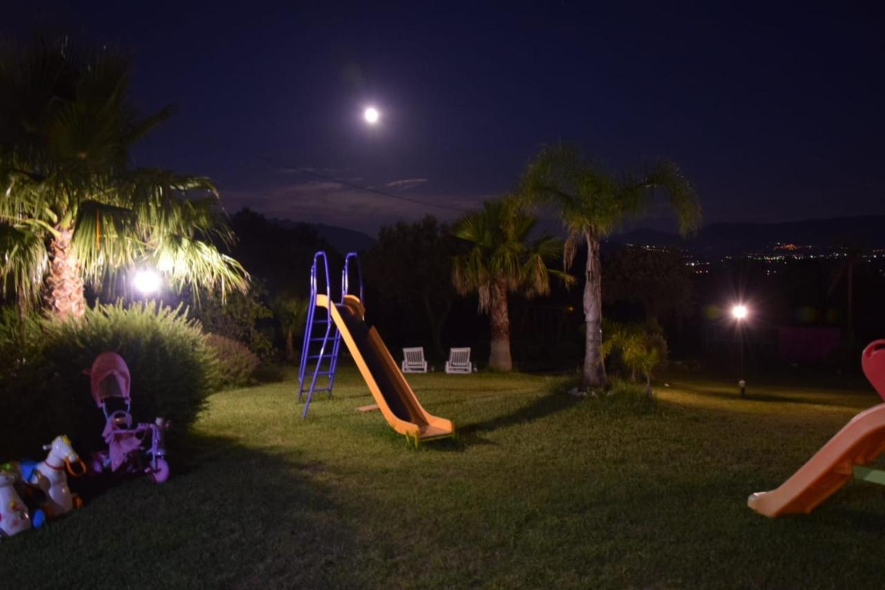 B&B Villa Molinari Restaurant E Baby Park Campagna Eksteriør bilde