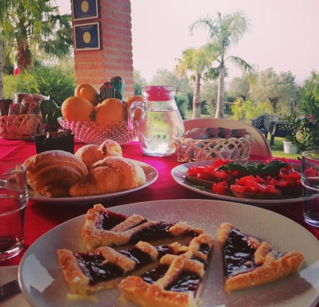 B&B Villa Molinari Restaurant E Baby Park Campagna Eksteriør bilde