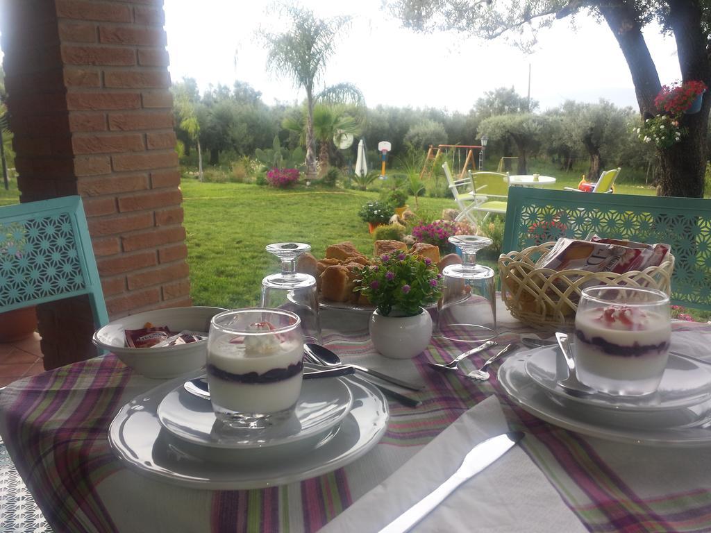 B&B Villa Molinari Restaurant E Baby Park Campagna Eksteriør bilde